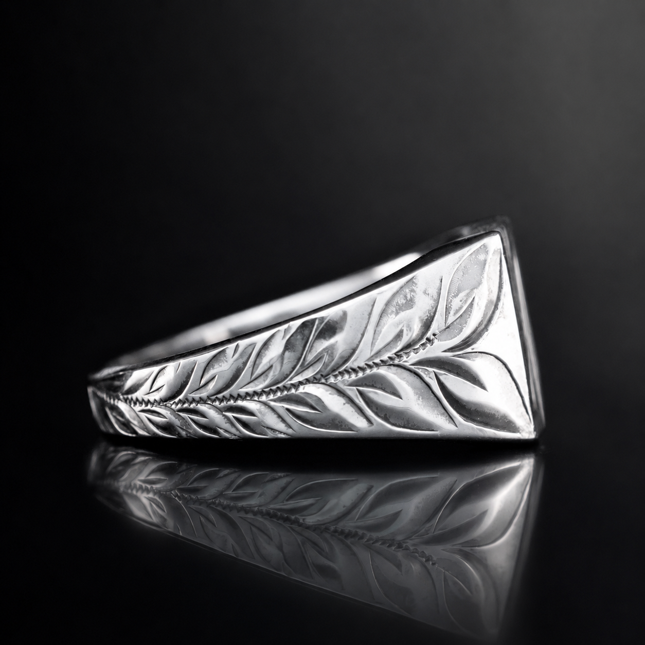 'The Abstract' Maile Chevron Ring