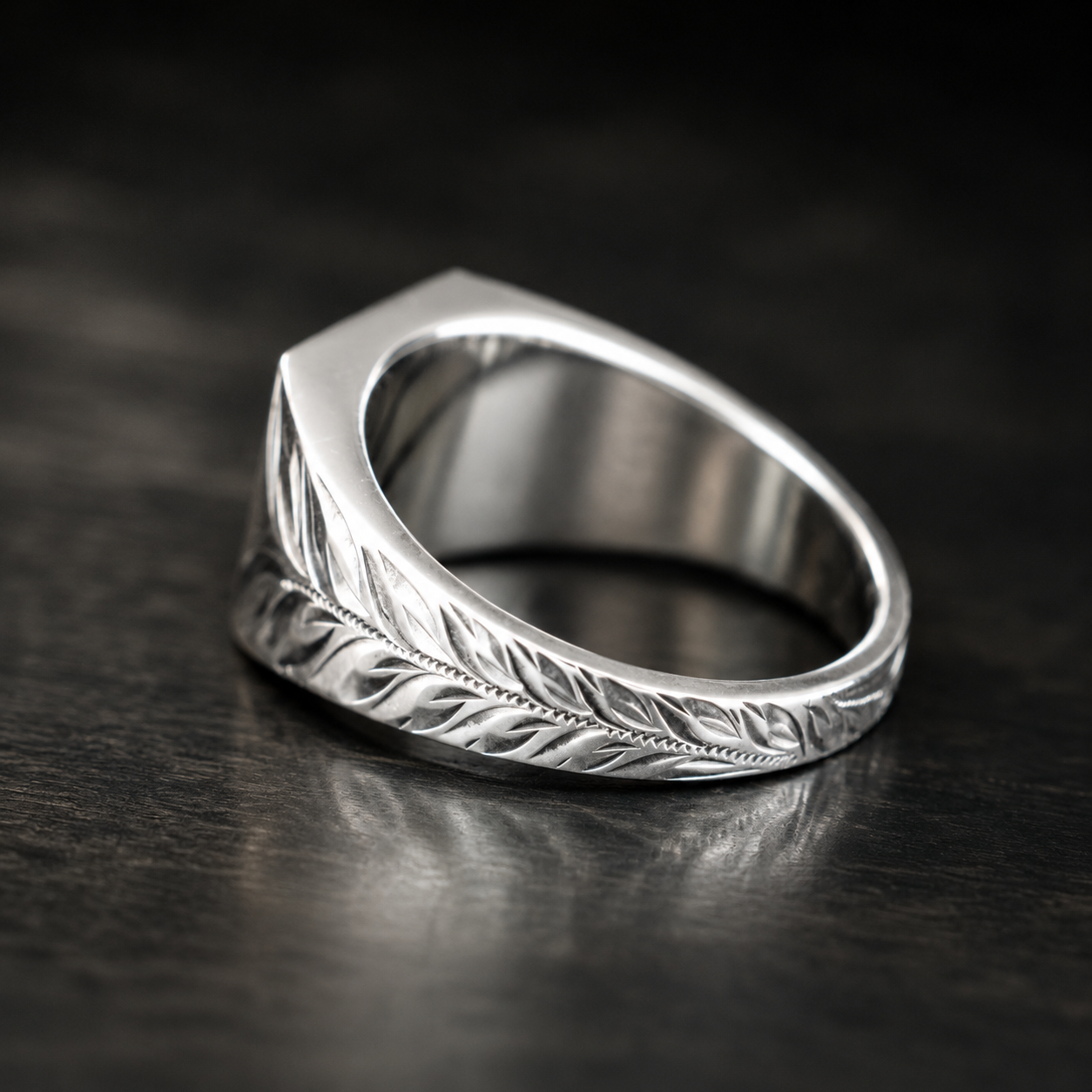 'The Abstract' Maile Chevron Ring