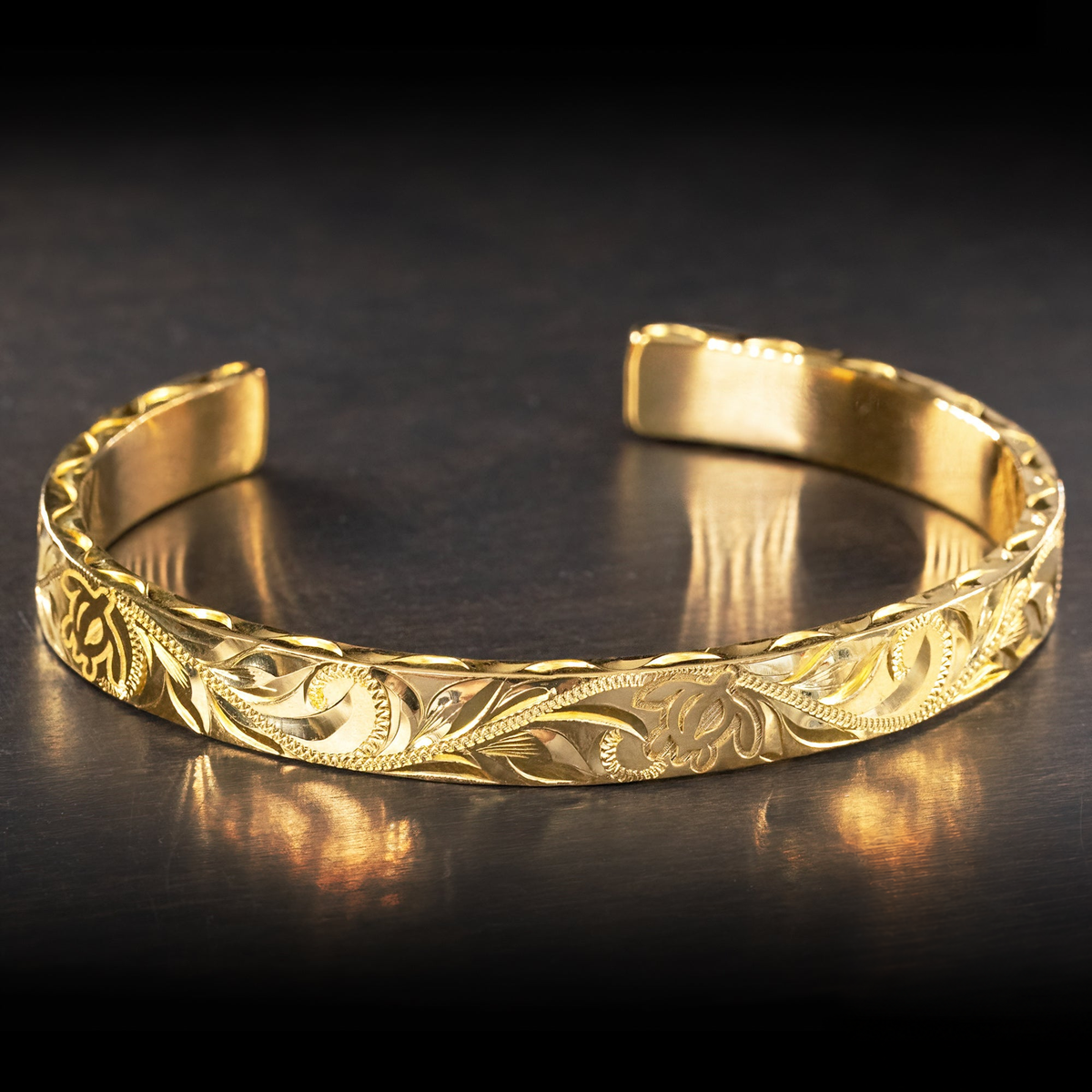 24K Gold Hawaiian Heritage Design with Hawaiian Sea Turtle [8x3mm] Bracelet