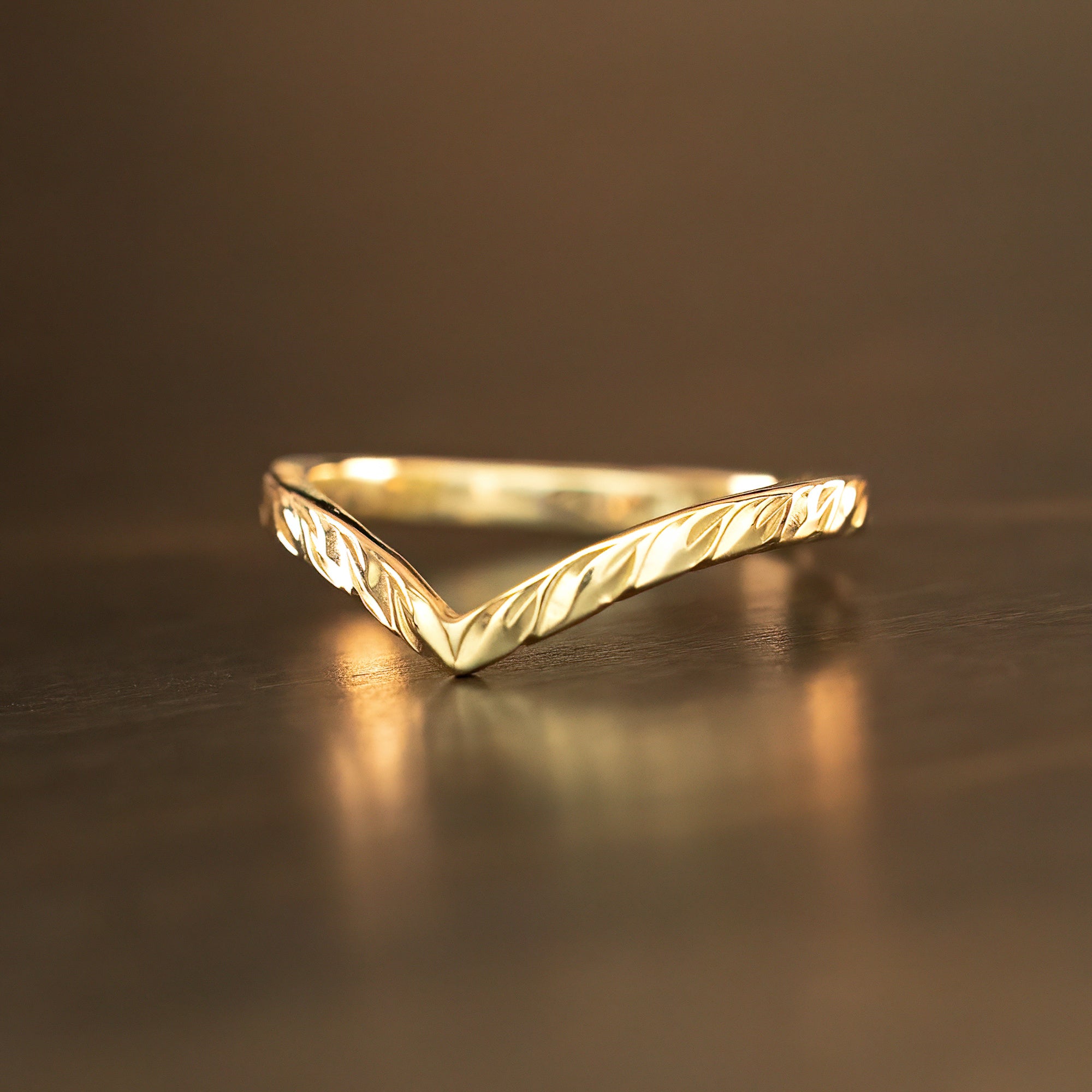 Solid Gold 2mm Maile Chevron Ring