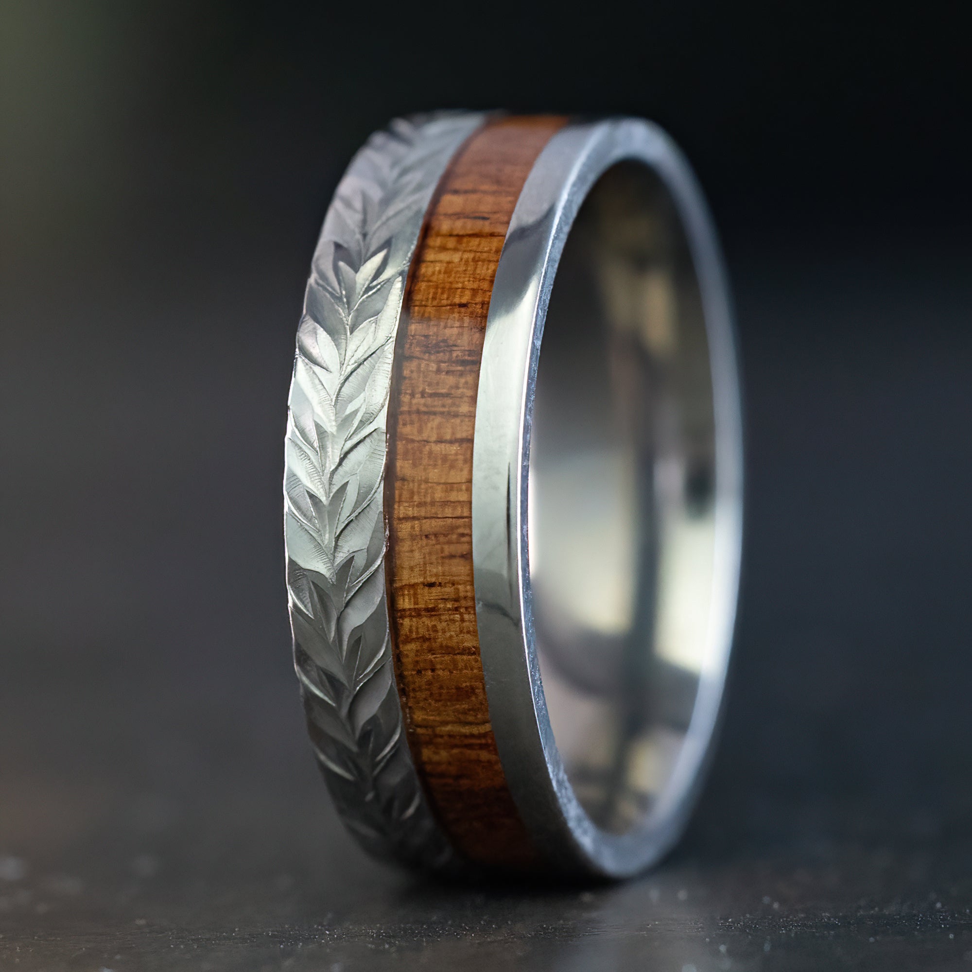 Titanium Maile Chevron Ring