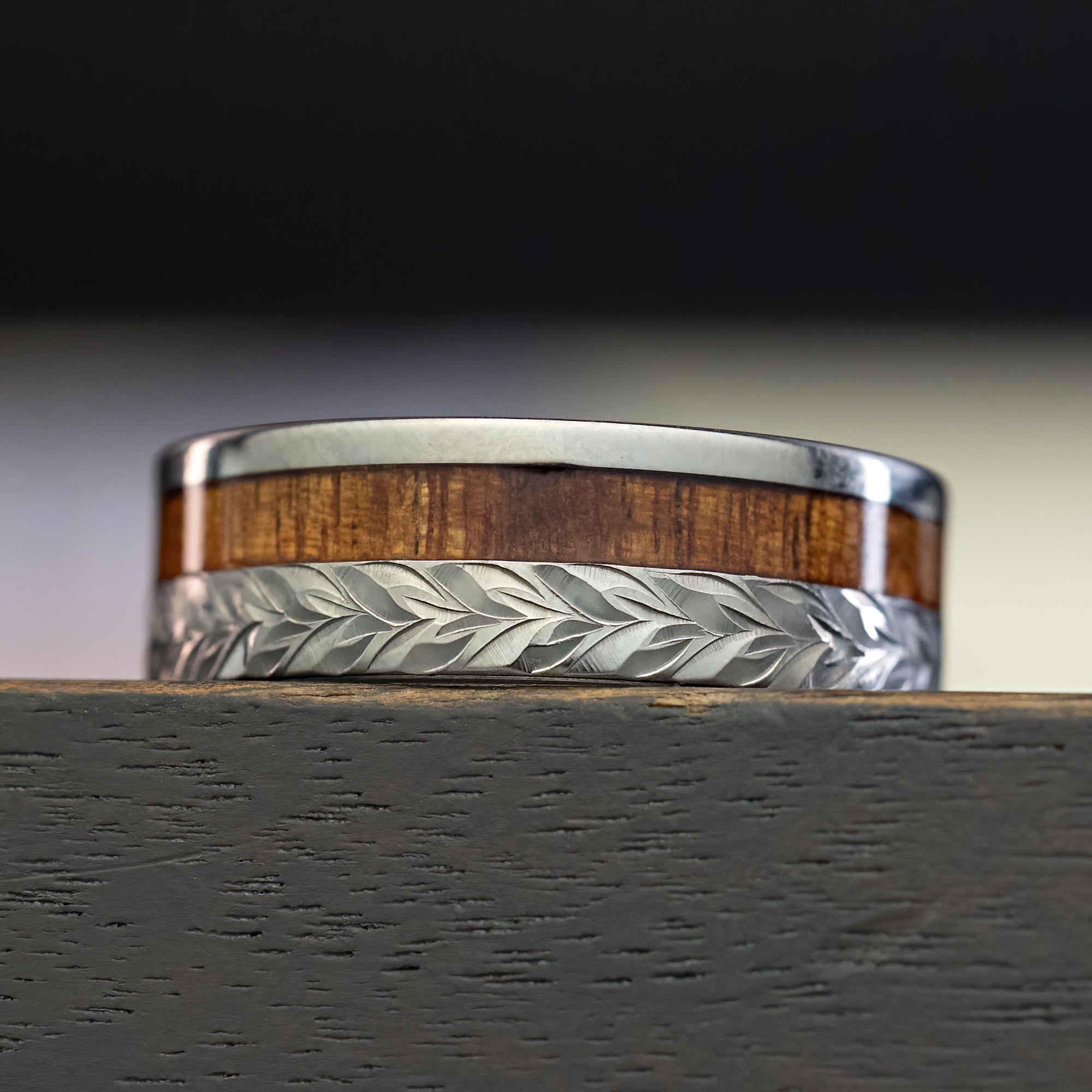 Titanium Maile Chevron Ring