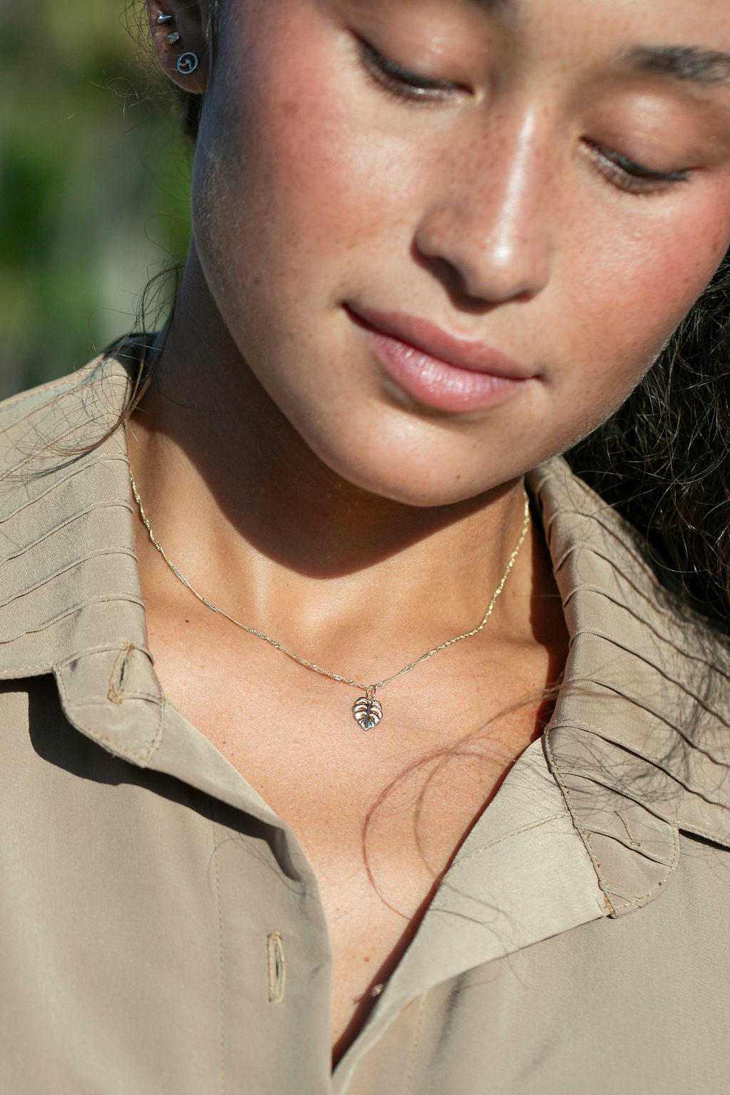 14K Gold Mini Monstera Leaf Pendant