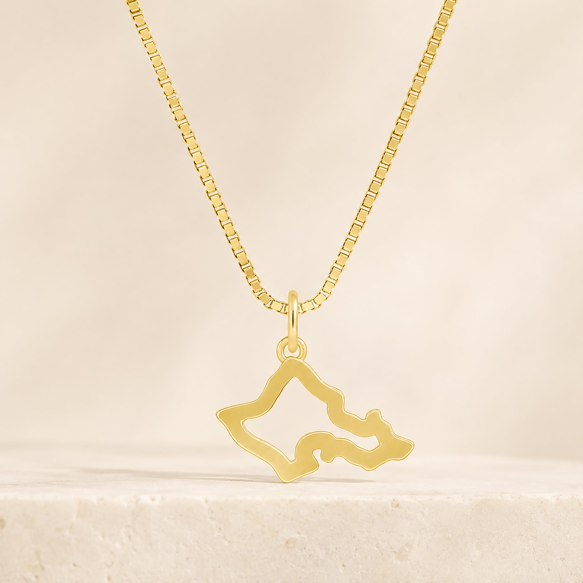 Gold 'Oahu' Pendant