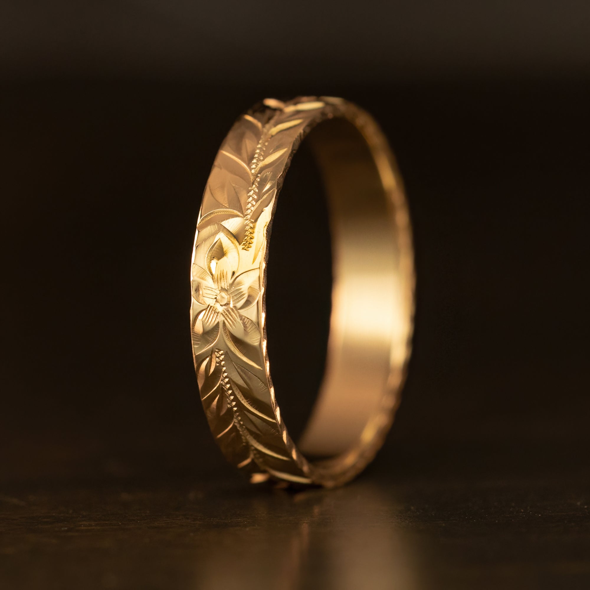 Solid Gold Maile Ring [4mm width]