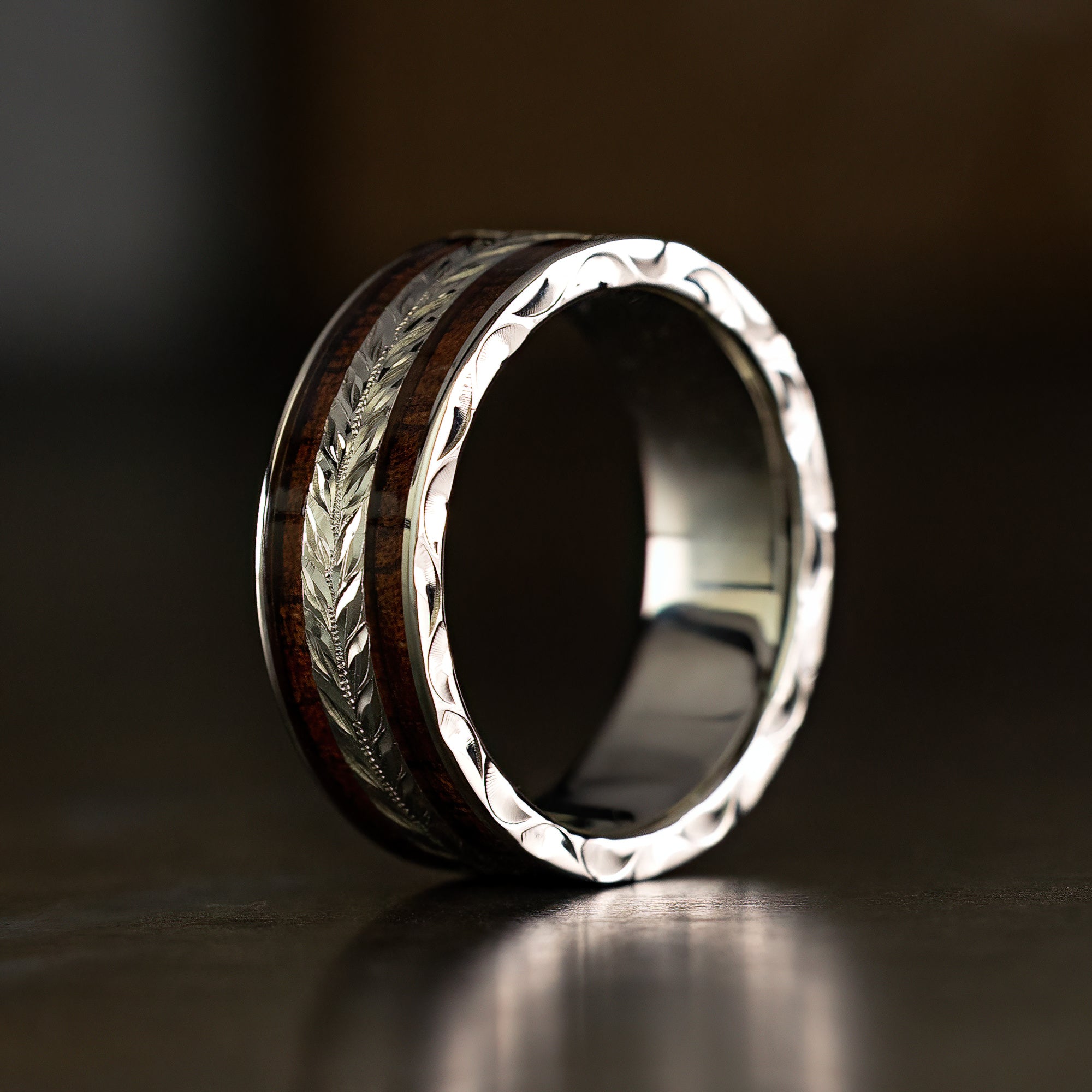 Solid Gold Ring [8mm width] Maile Leaf Design & Hawaiian Koa Wood