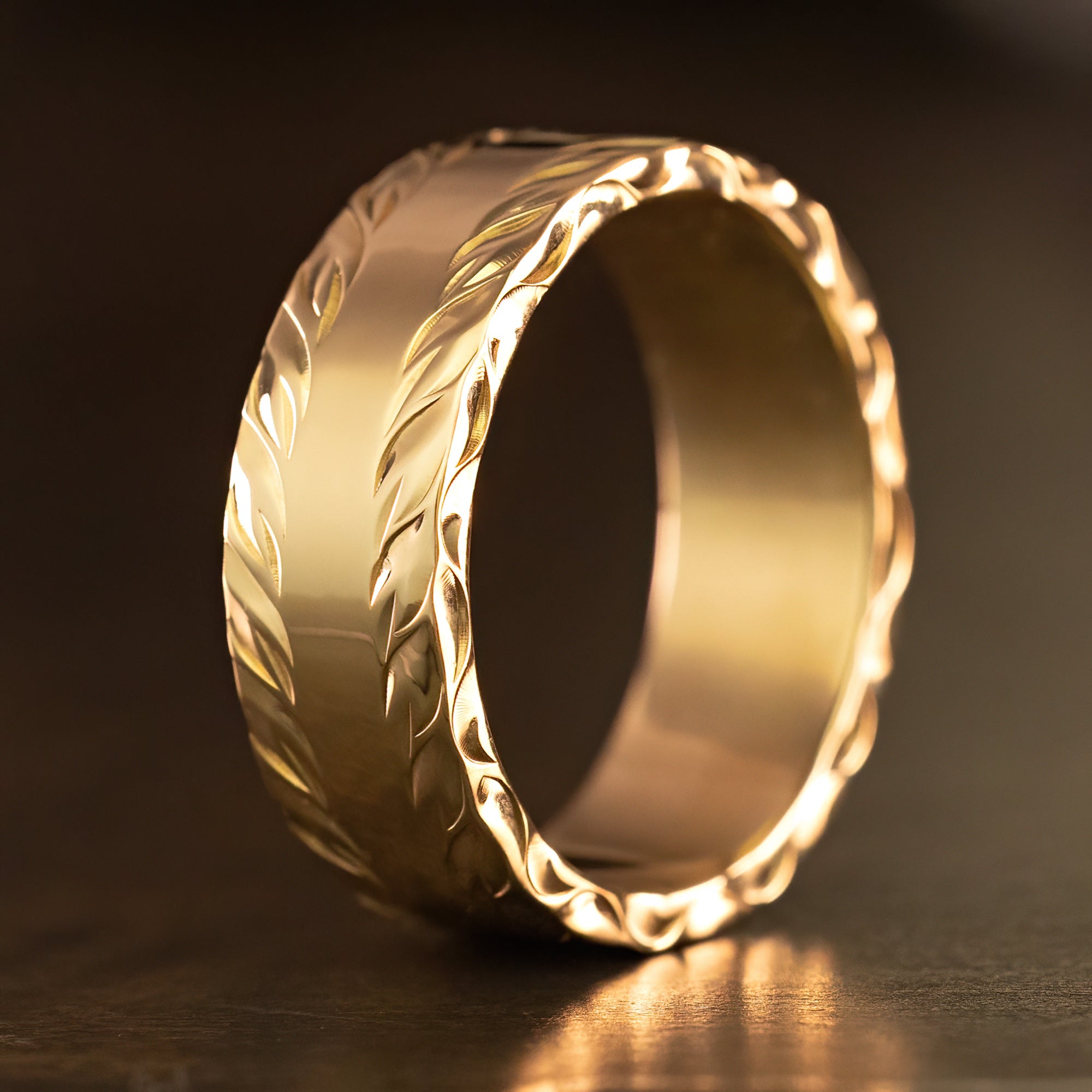 Solid Gold Heavy Style Ring [8mm width] Chevron Maile Desgin