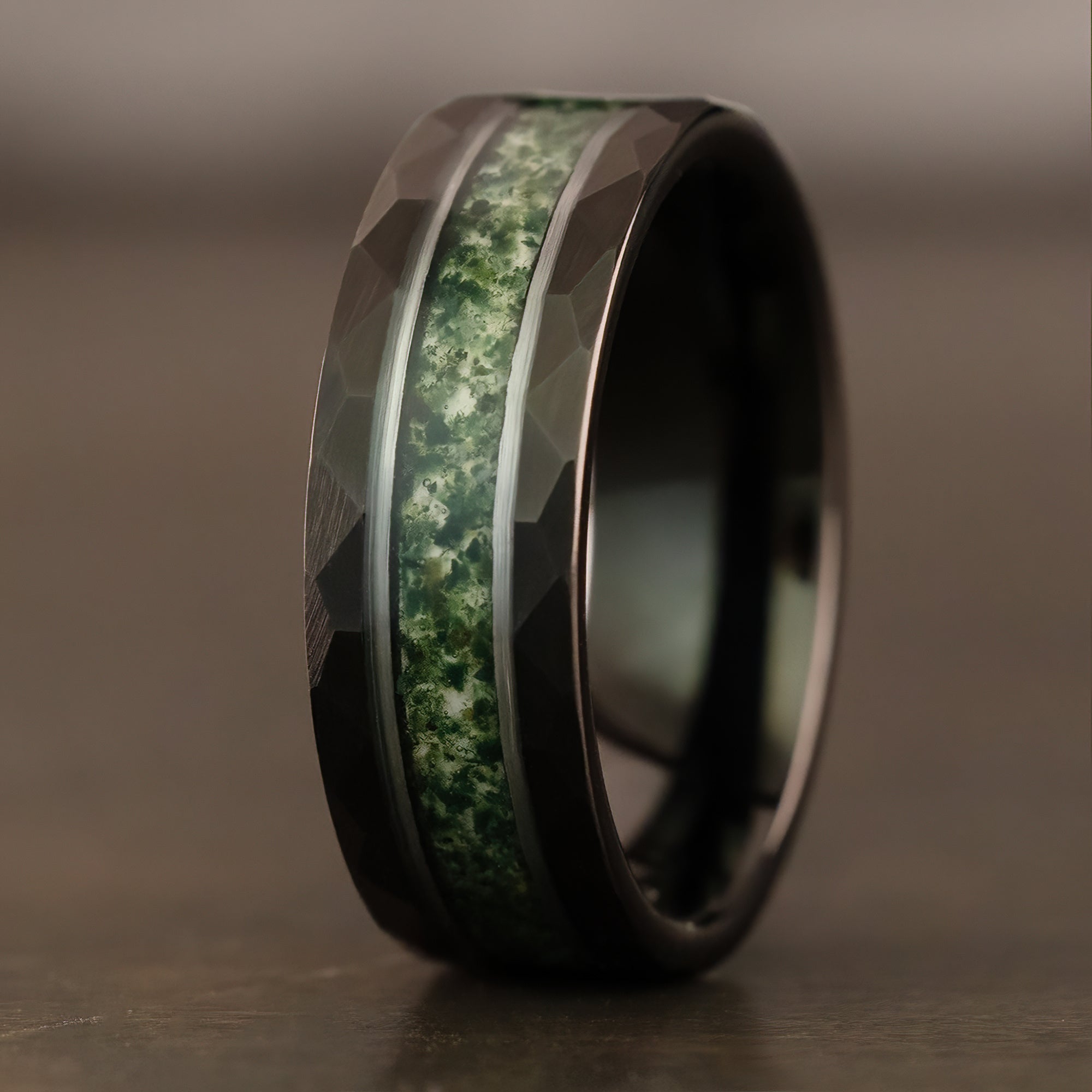 Moss Agate & Hawai'i Koa Wood [8mm Black Tungsten Ring]