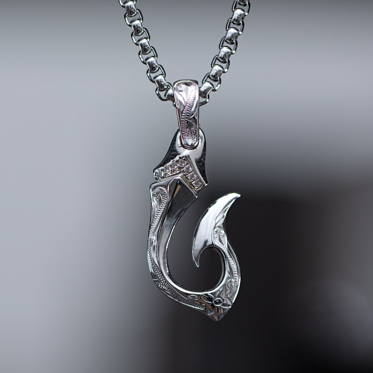 925 Sterling Silver Hand Engraved Hook [Makau] Pedant