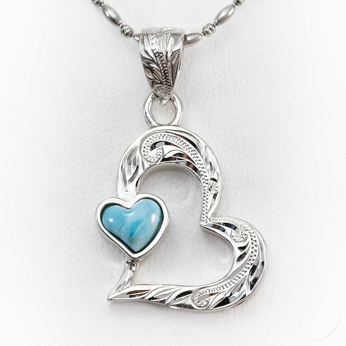 925 Sterling Silver Melted Heart Motif Pendant With Larimar Stone Setting