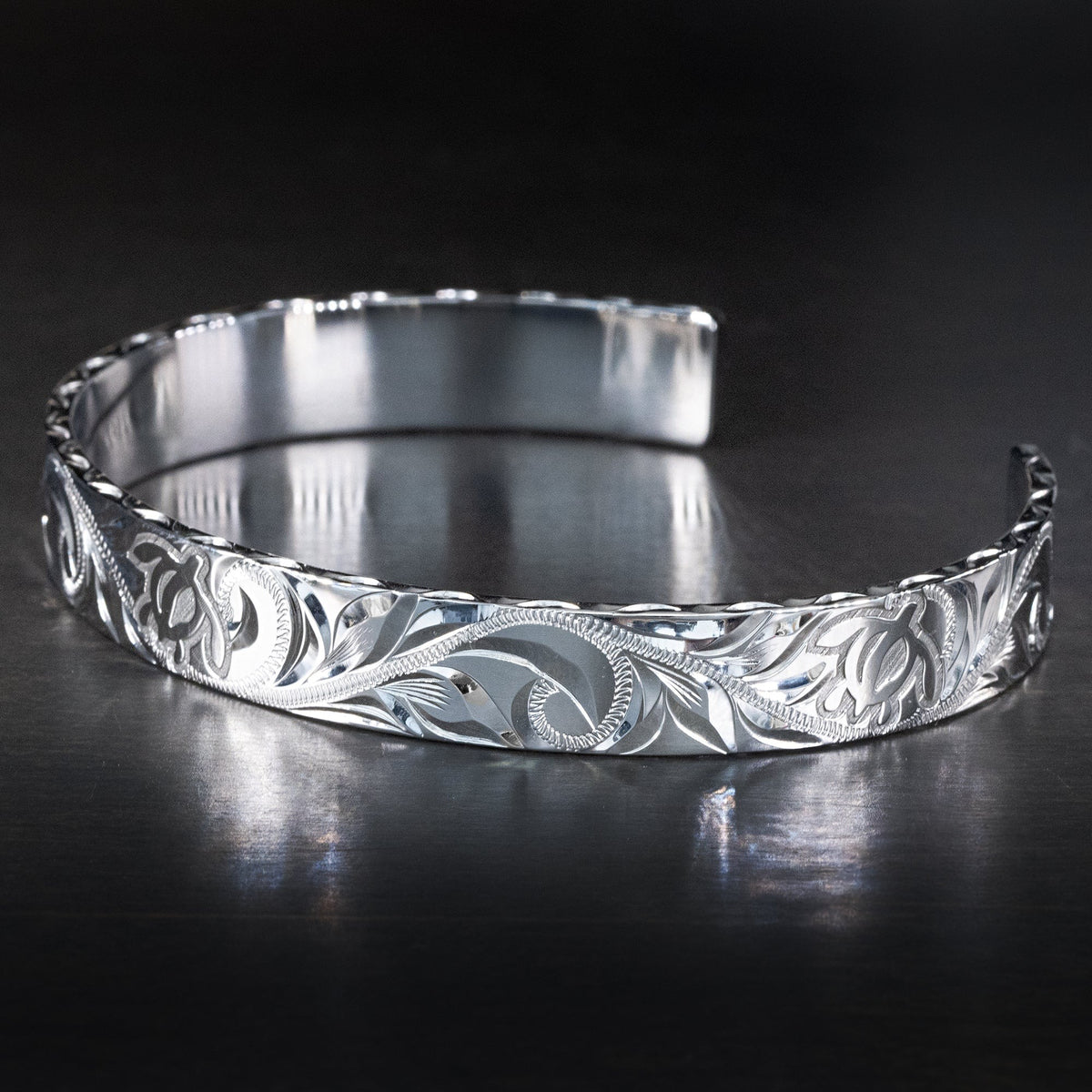 Platinum 950 Bracelet [10mm] Hawaiian Old English Design & Sea Turtle Design