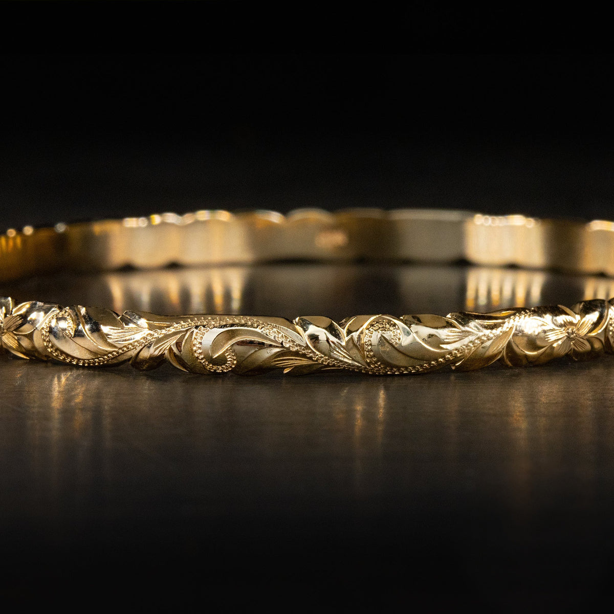 Solid Gold Hawaiian Heirloom Bangle with Cutout Wave Edges [4mm width] Barrel Shape