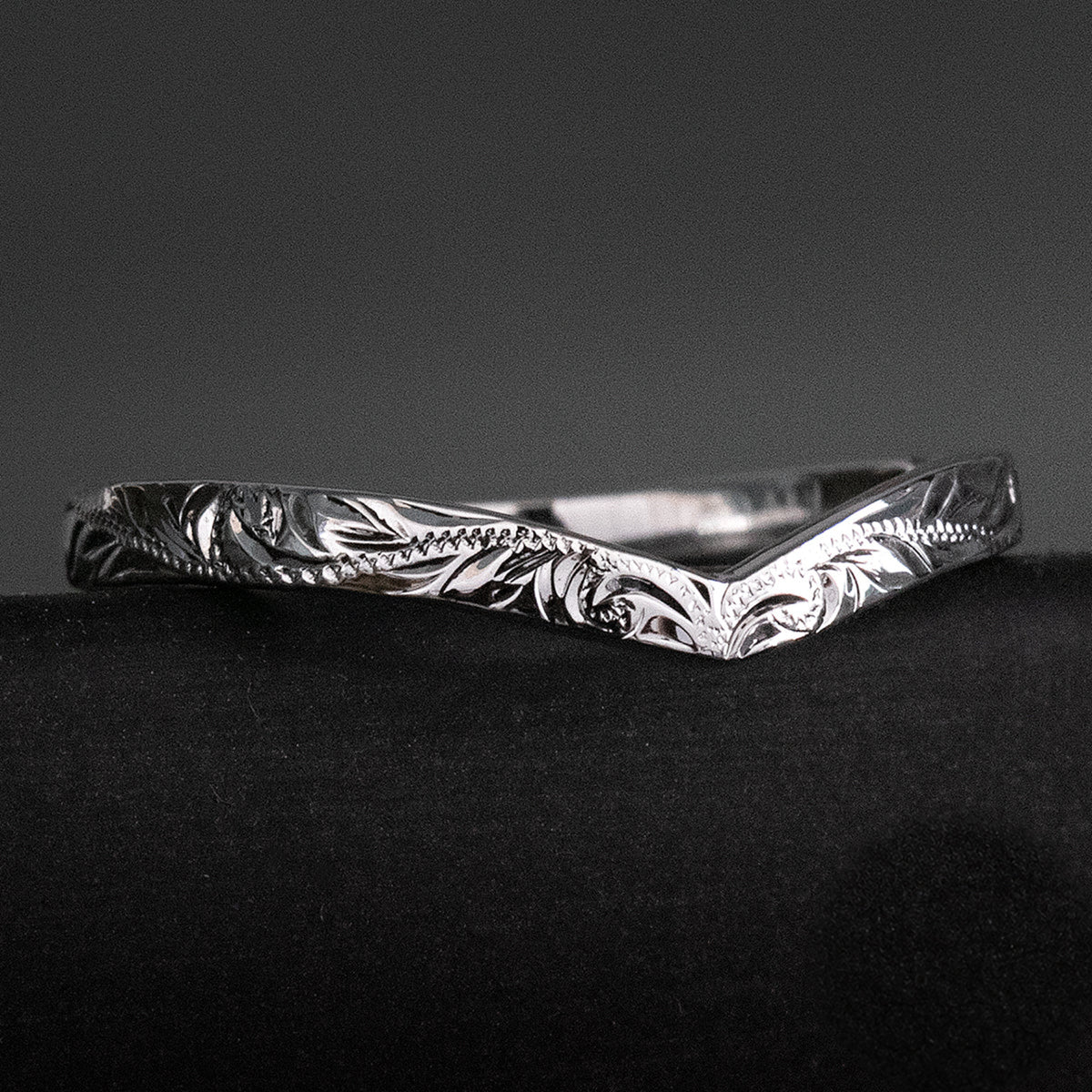 Solid Gold Stackable Chevron Wishbone Ring [2mm width] Hand Engraved Hawaiian Jewelry