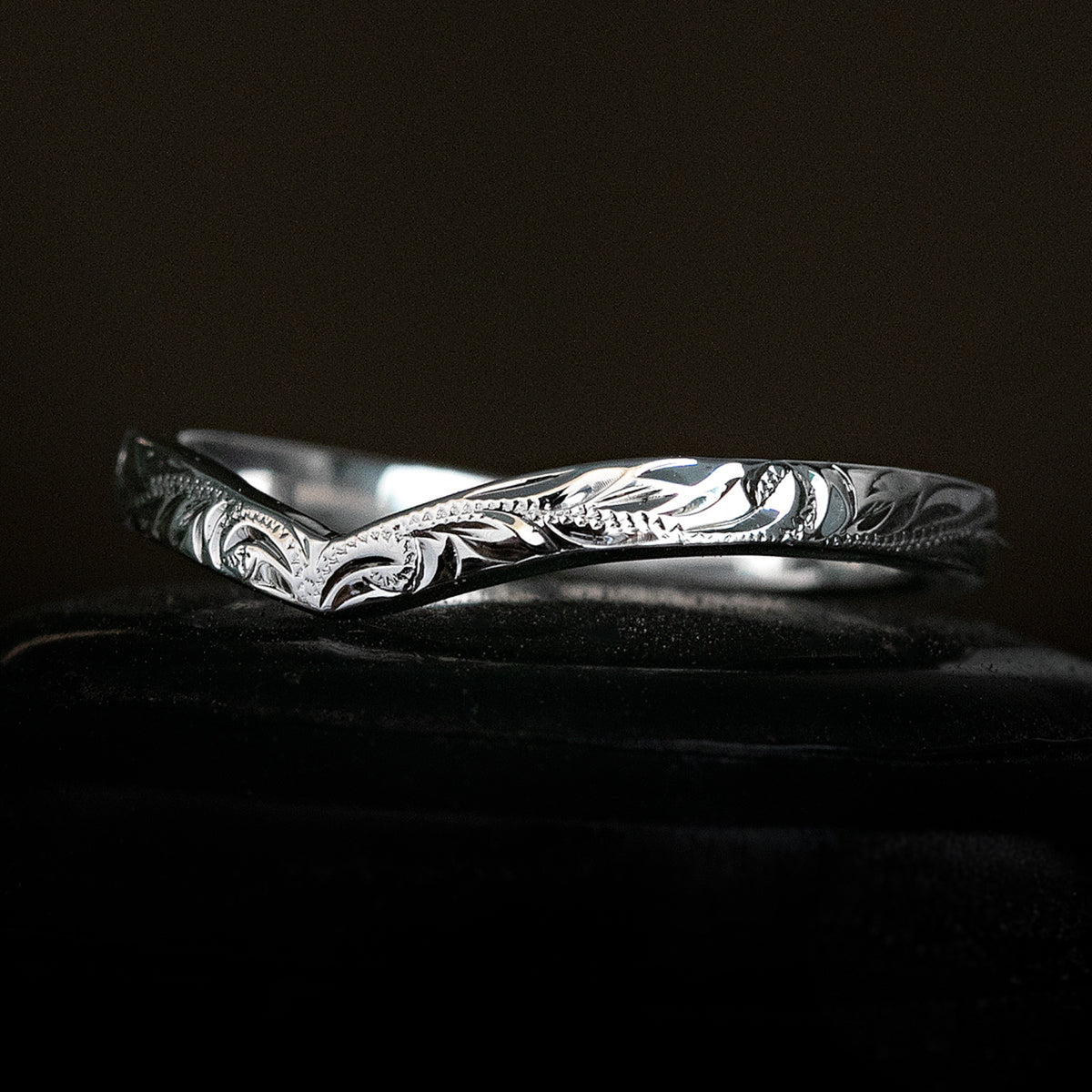 Solid Gold Stackable Chevron Wishbone Ring [2mm width] Hand Engraved Hawaiian Jewelry