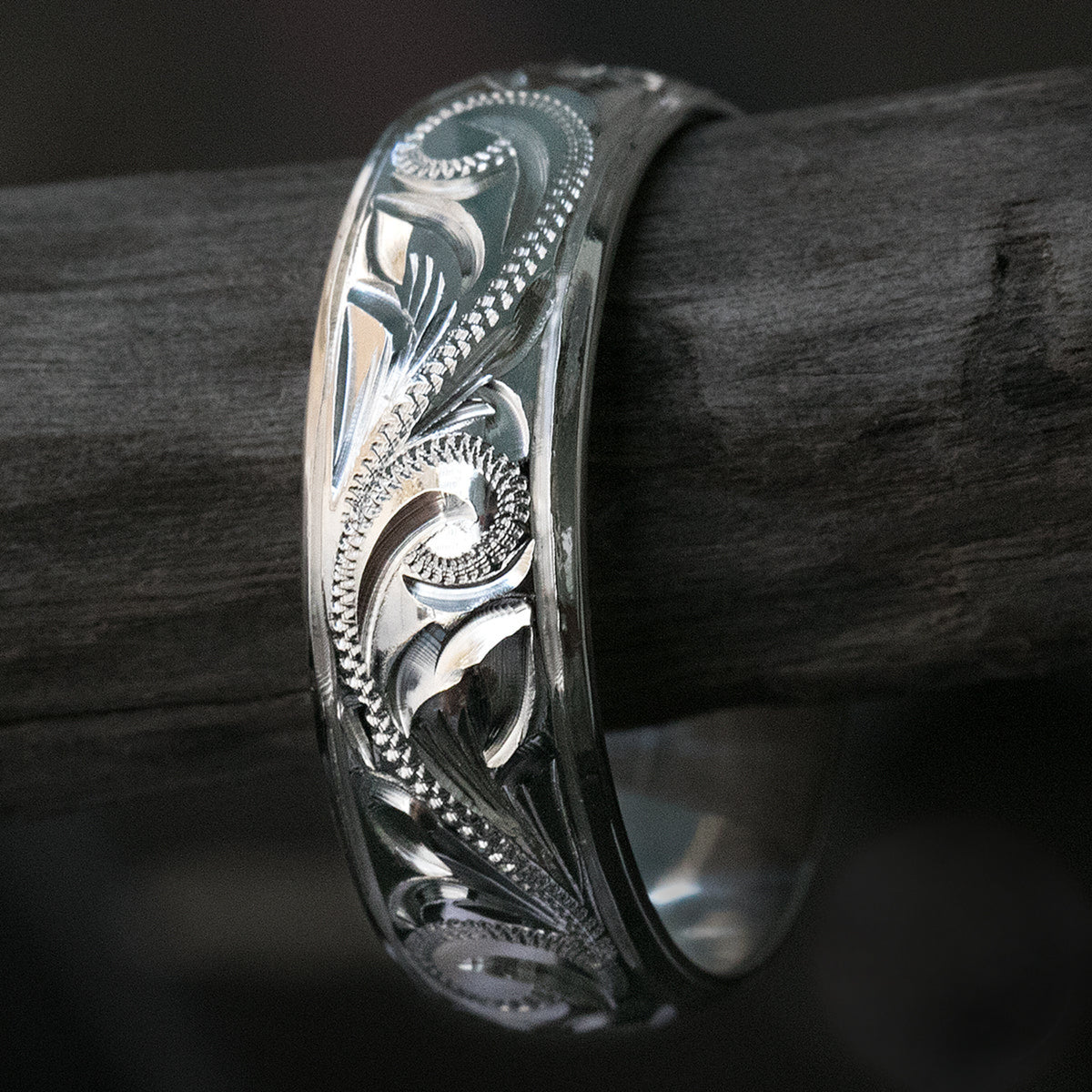 925 Stering Silver Ring Hand Engraved Old English Design with Polished Edges - 6mm-8mm, Dome Barrel, Standard Fitment