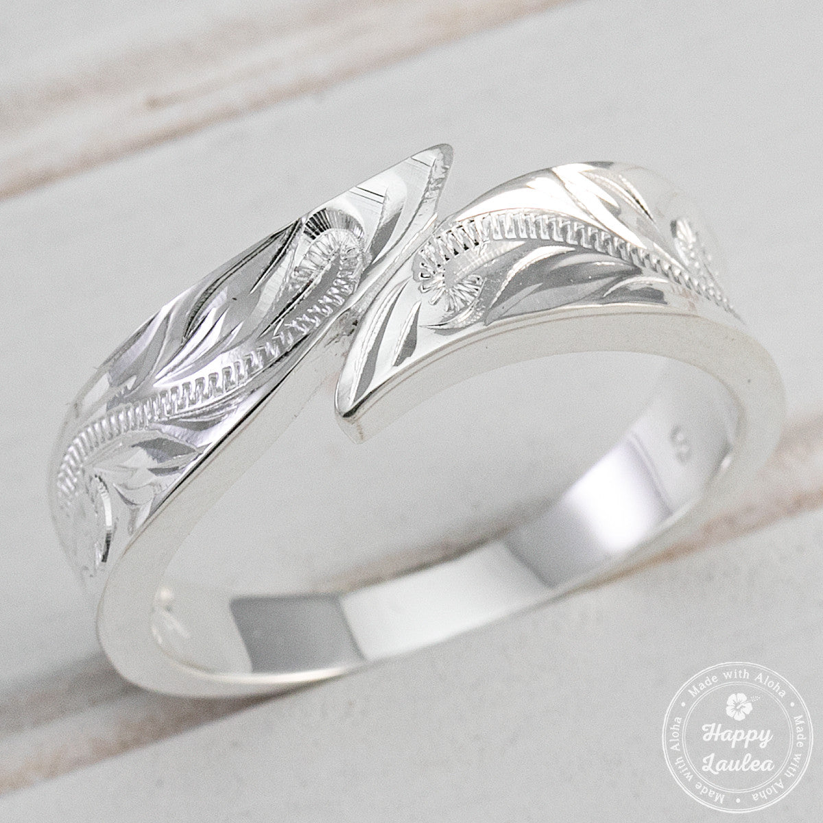 925 Sterling Silver Hand Engraved Maile Leaf Motif Ring